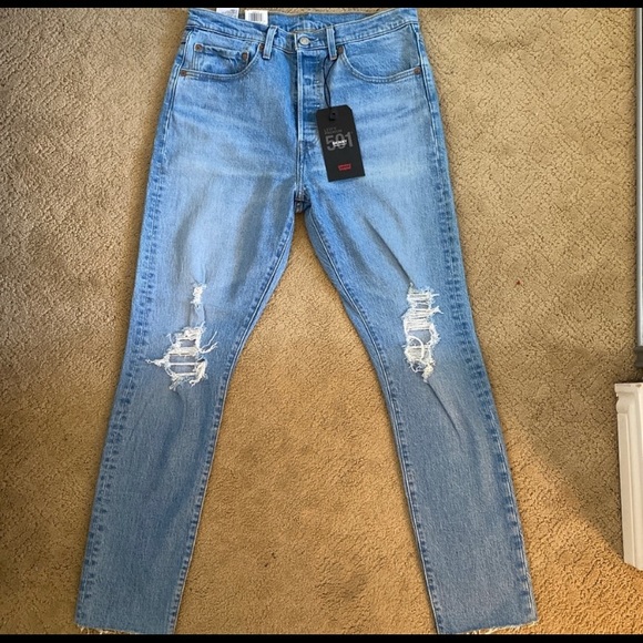 Levi’s 501 Jeans - Picture 2 of 3